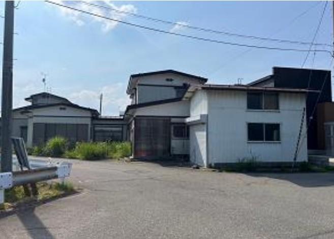 Well-Kept 5-Bedroom House in Asahigaoka 0