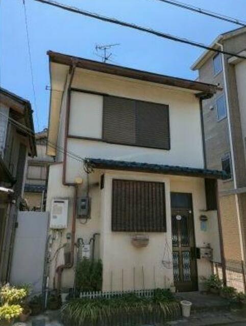 Classic 3-Bedroom House in Shiomachi 0