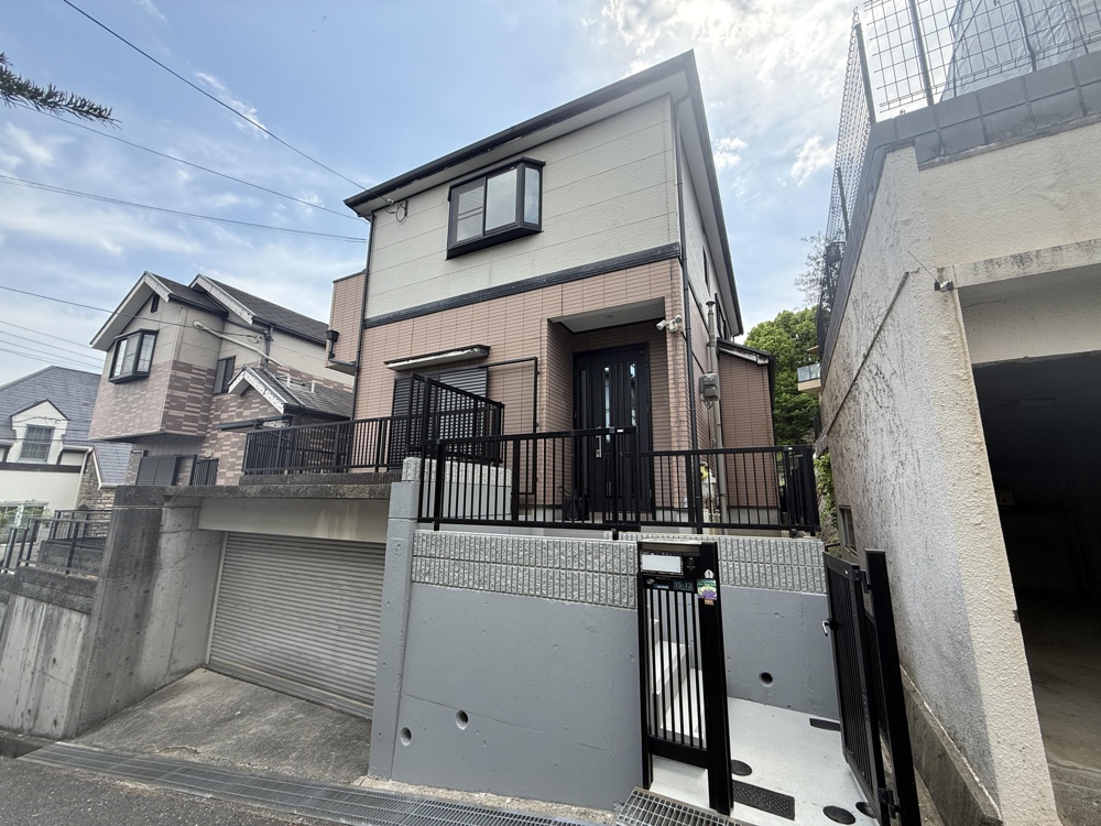 4-Bedroom House in Mikageyamate 0