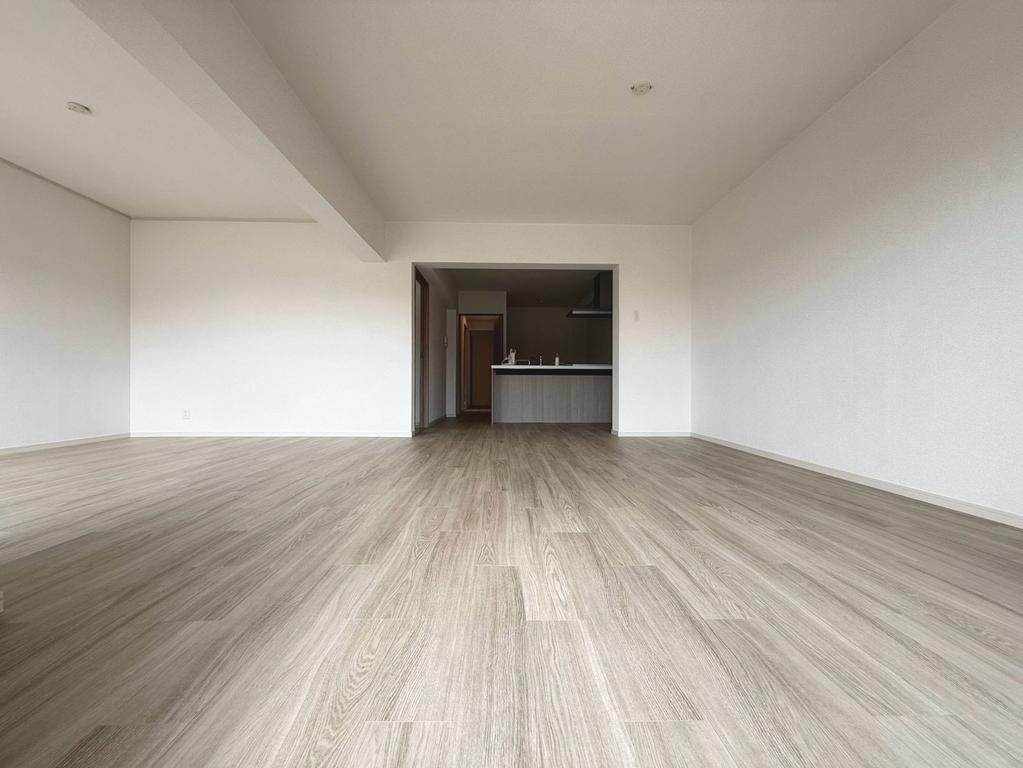 Classic 3-Bedroom Condo in Ueno higashi 0