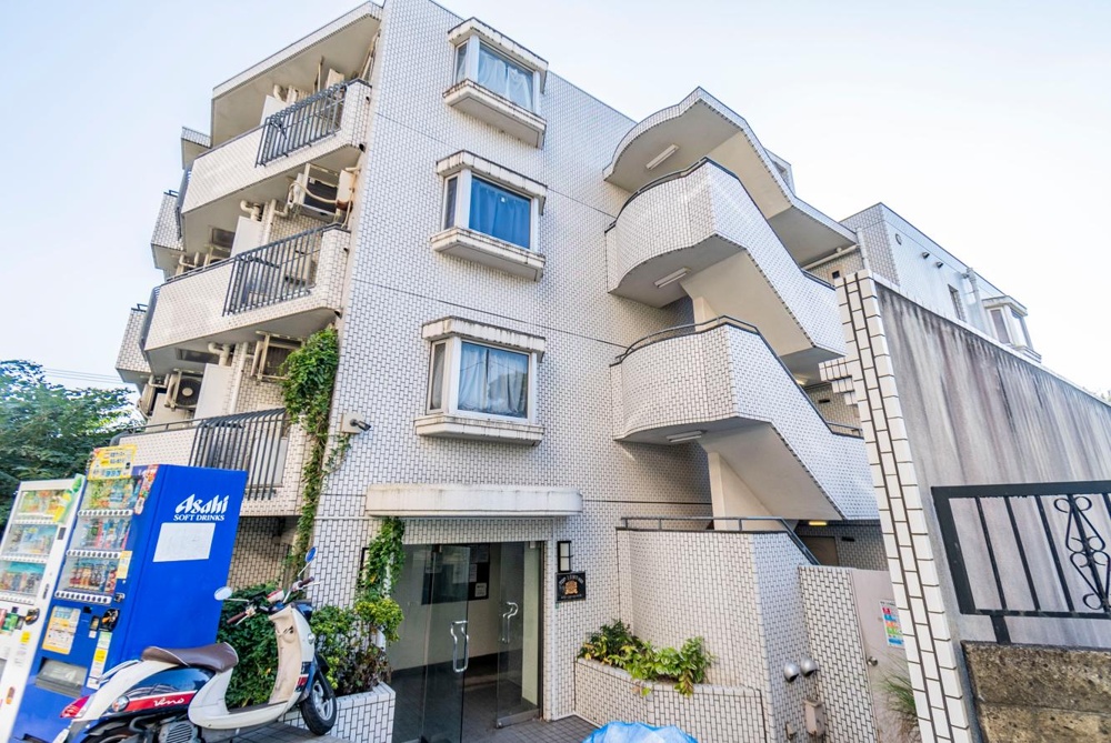 Classic Studio Condo in Shakujiidai 0