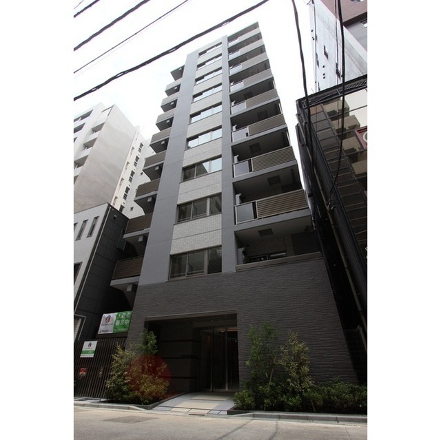 Modern 1-Bedroom Condo Near Station in Nihombashitomizawacho 0