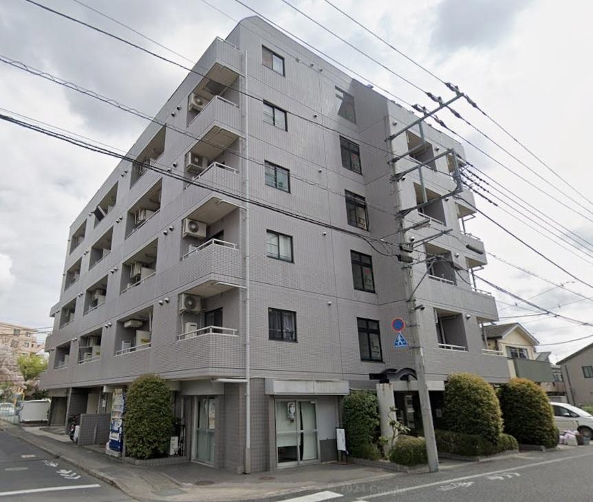 Vintage Studio Condo Near Station in Higashiome 0