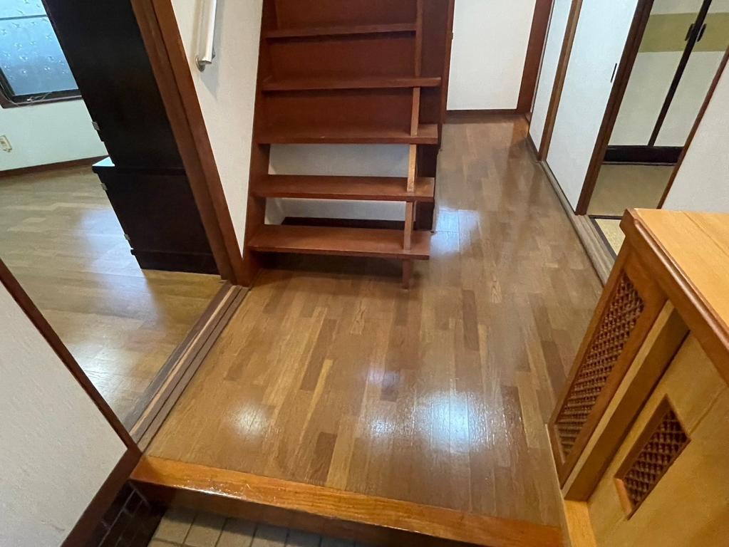 Vintage 4-Bedroom House in Hoshigaoka 0
