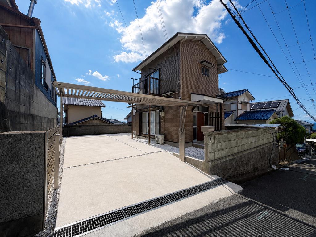 Classic 2-Bedroom House in Mai 0