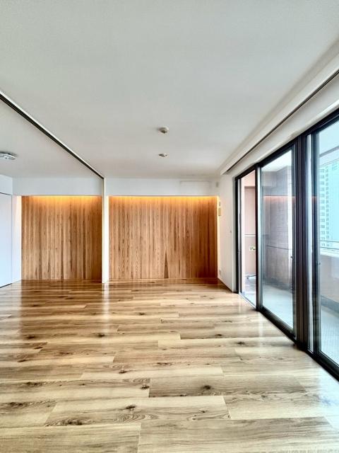 3-Bedroom Condo Near Station in Shimmachi 0