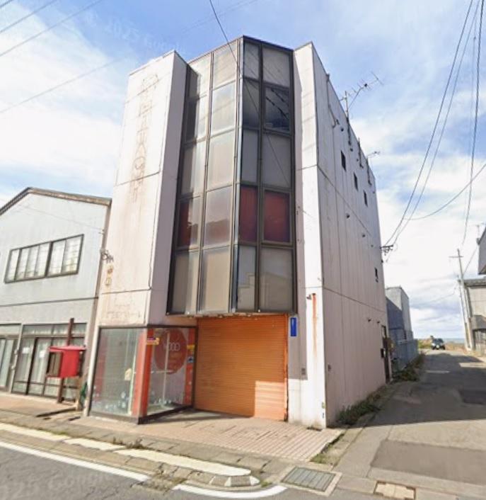Charming 4-Bedroom House Near Station in Fukaura 0