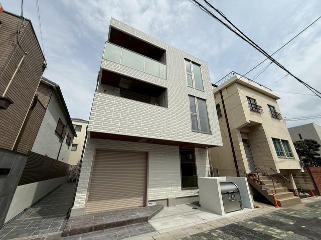 Brand New Studio Property in Gakubundencho 0