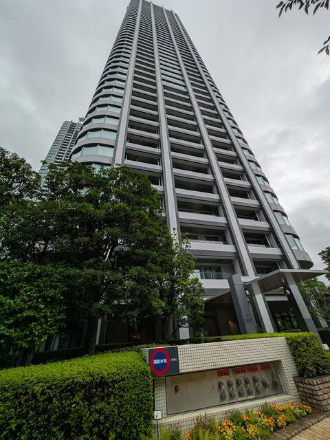 2-Bedroom Condo in Higashishimbashi nihonterebitawa(ch 0