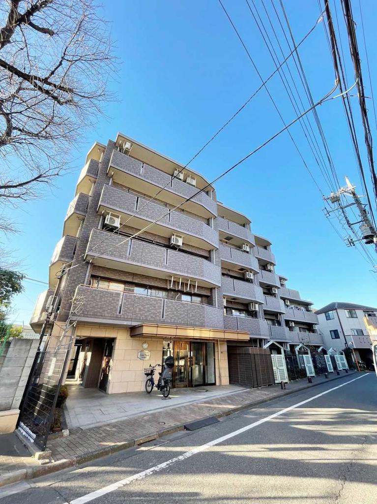 1-Bedroom Condo in Tokumaru 0