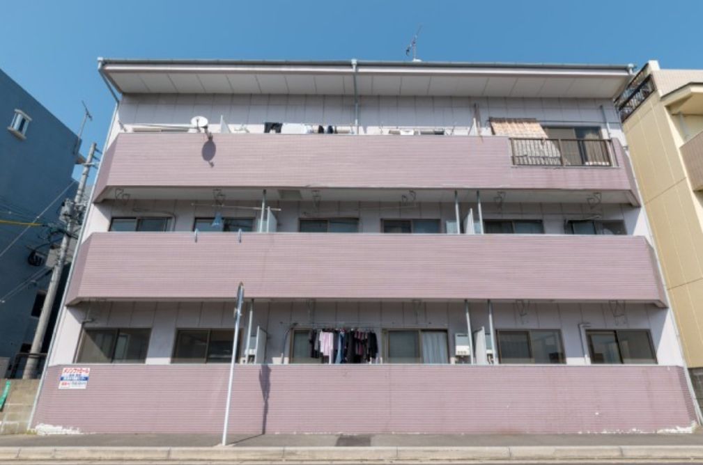 Classic Property Near Station in Hakozaki 0