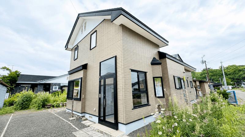 Charming 5-Bedroom House Near Station in Ikutahara kiyosato 0