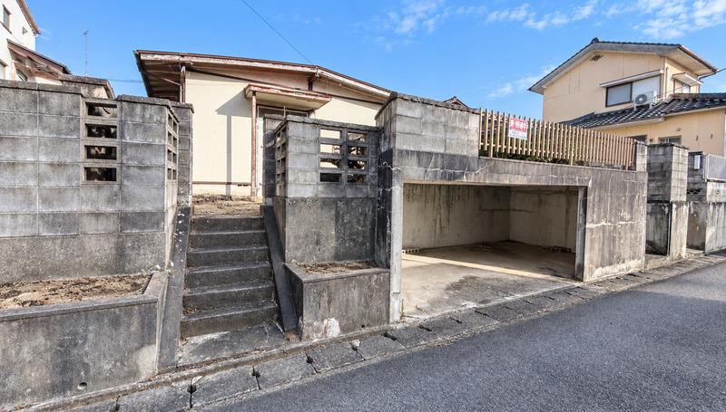 Vintage 3-Bedroom House in Atsutacho 0