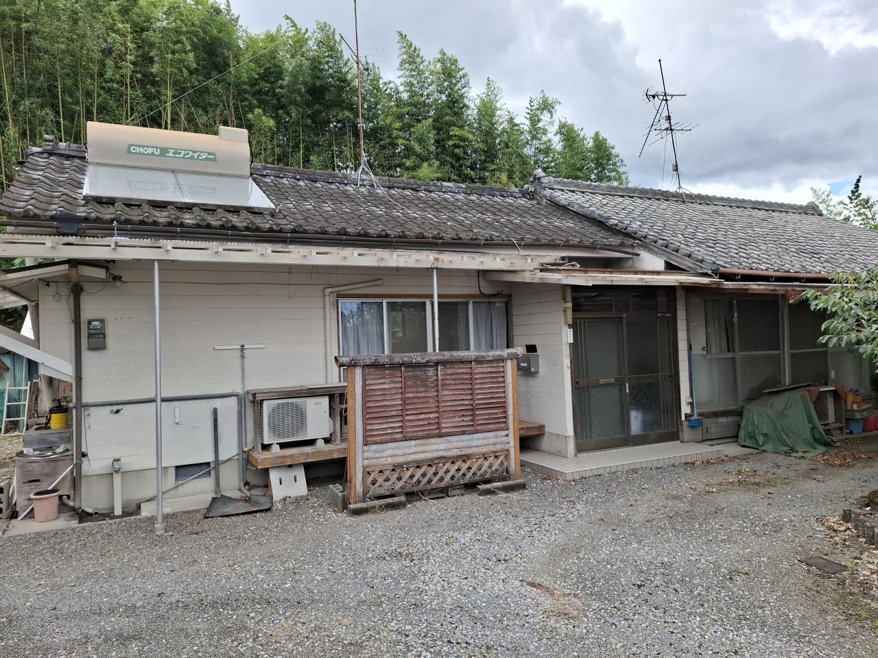 Charming 4-Bedroom House in Kashinocho 0