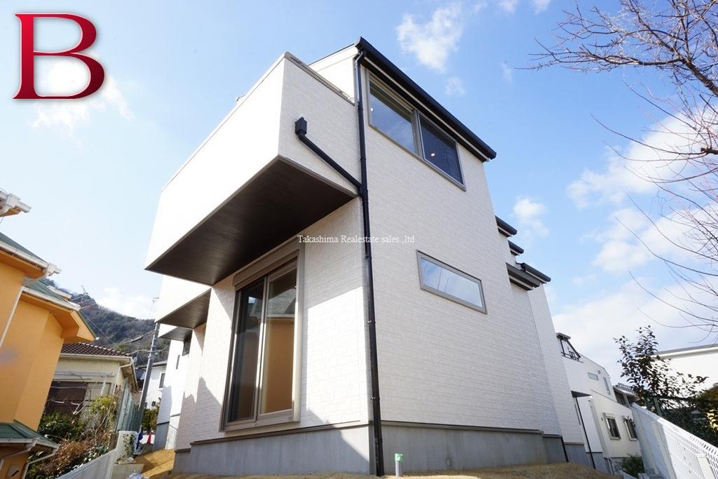 Brand New 4-Bedroom House in Chojugaoka 0