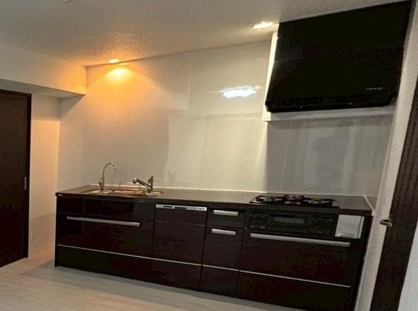 Well-Kept 3-Bedroom Condo in Fujimicho 0