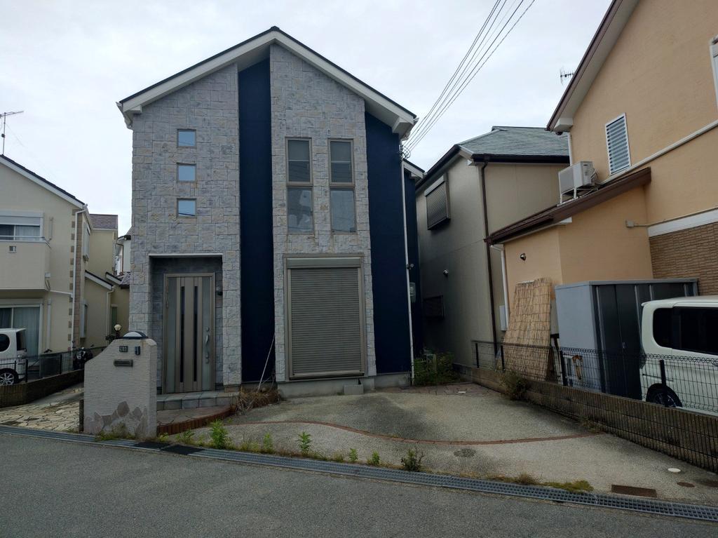 4-Bedroom House in Osawa 0