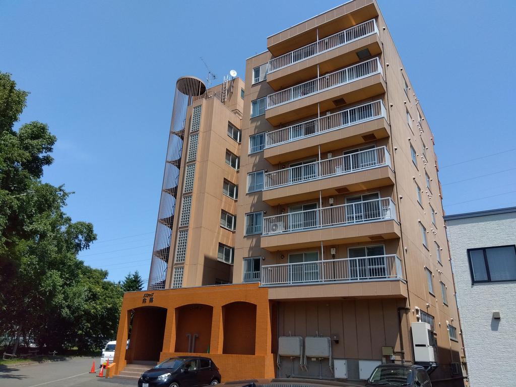 High-End 3-Bedroom Property in Kitago 4-jo 0