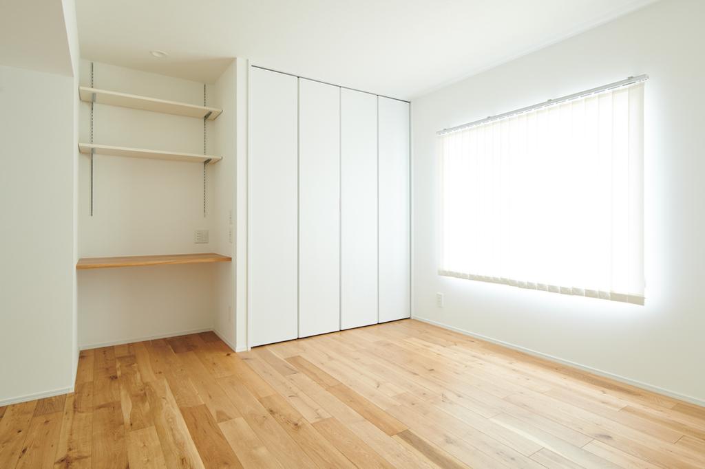 Well-Kept 1-Bedroom Condo in Noguki 0