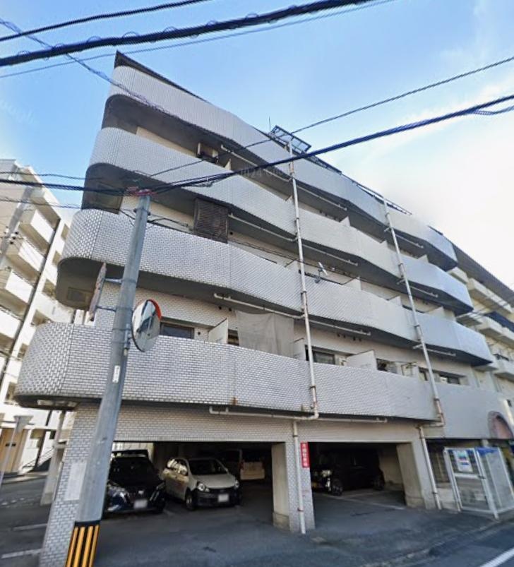 Vintage Studio Condo Near Station in Katano 0