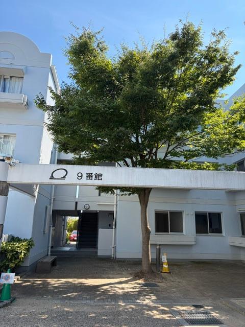 Spacious 4-Bedroom Condo in Kashinodai 0