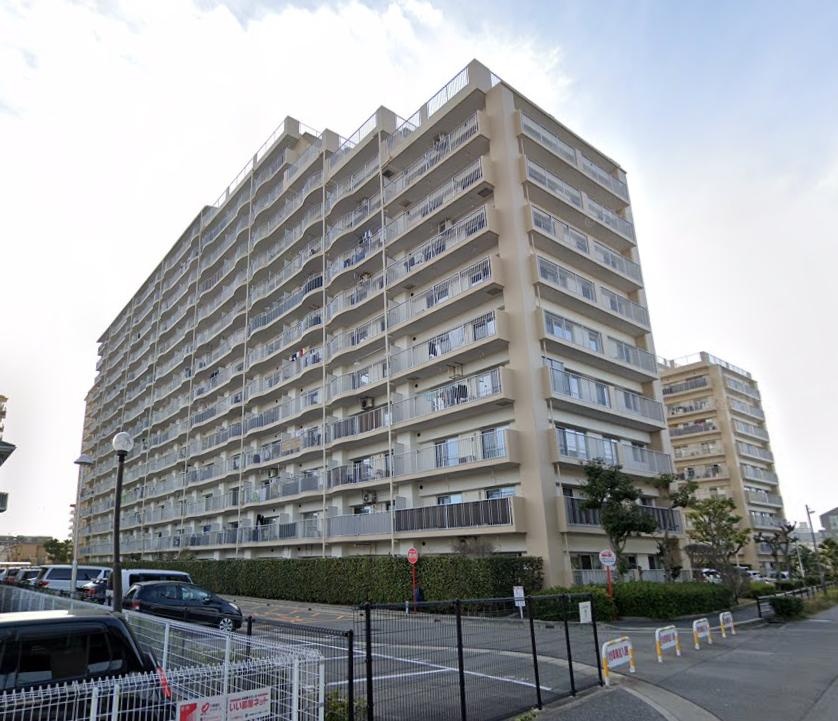Well-Kept 3-Bedroom Condo in Kakogawacho hirano 0