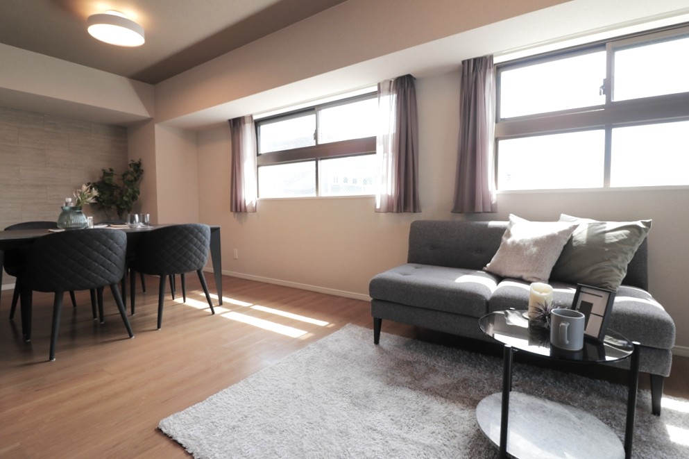 2-Bedroom Condo Near Station in Ichioka 0