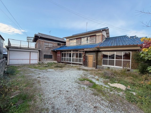 Well-Kept 11-Bedroom House in Tokonabecho 0