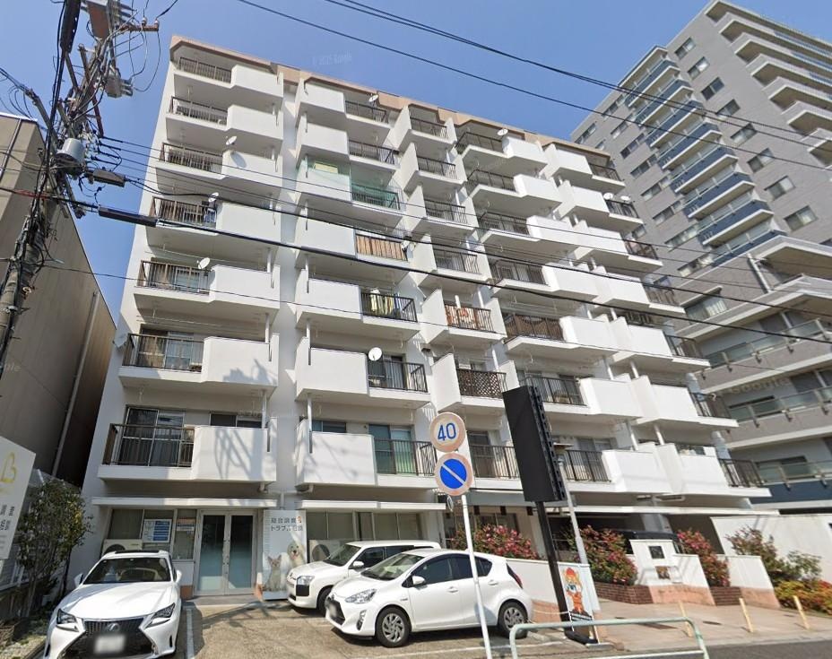 Classic 1-Bedroom Condo Near Station in Kanayamacho 0