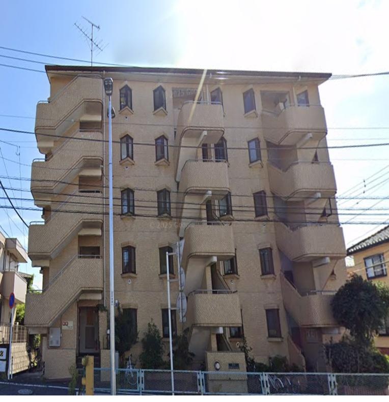 Classic Studio Condo in Takakura 0