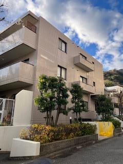 Charming 3-Bedroom Condo in Takaodori 0